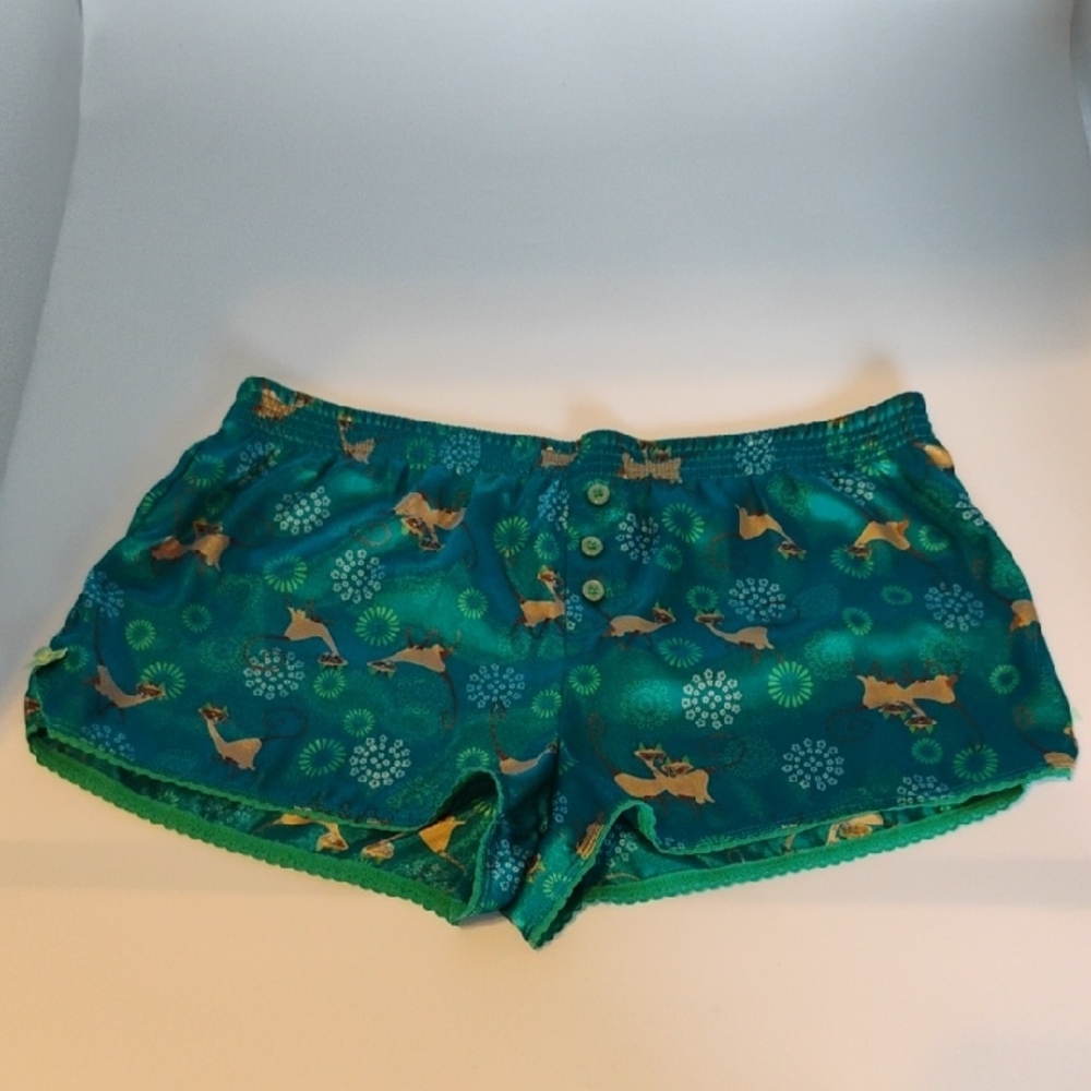Disney Women's Size M Green and Teal Floral Cats Graphic Pajama Shorts